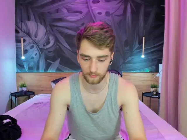 Live sex webcam photo for DexterDexx #278167700