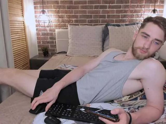 Live sex webcam photo for DexterDexx #278294376