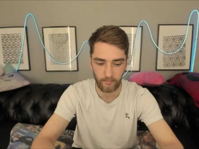 Live sex webcam photo for DexterDexx #286195022