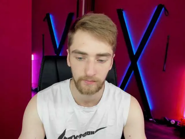 Live sex webcam photo for DexterDexx #290031727