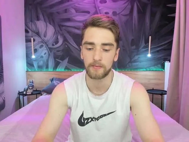 Live sex webcam photo for DexterDexx #290034708
