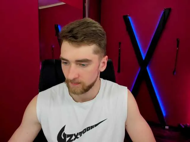 Live sex webcam photo for DexterDexx #290124913