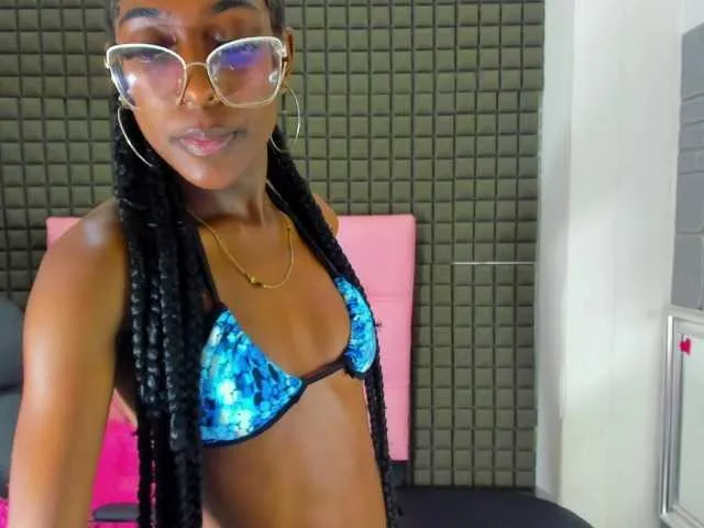 Live sex webcam photo for Deyymadisson #276766492