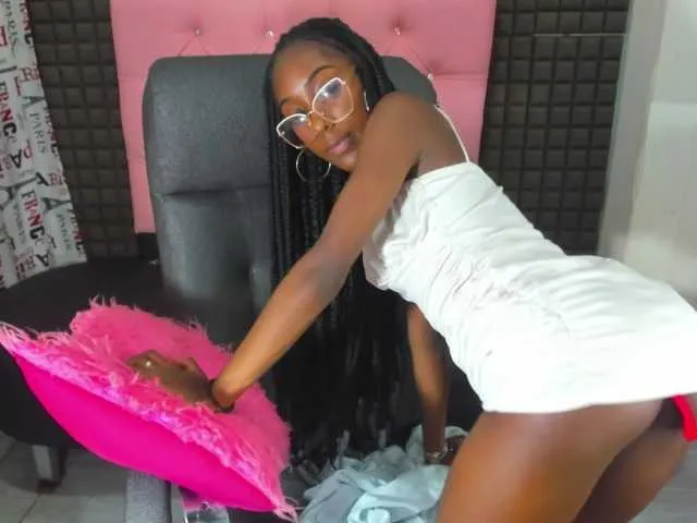 Live sex webcam photo for Deyymadisson #276809493