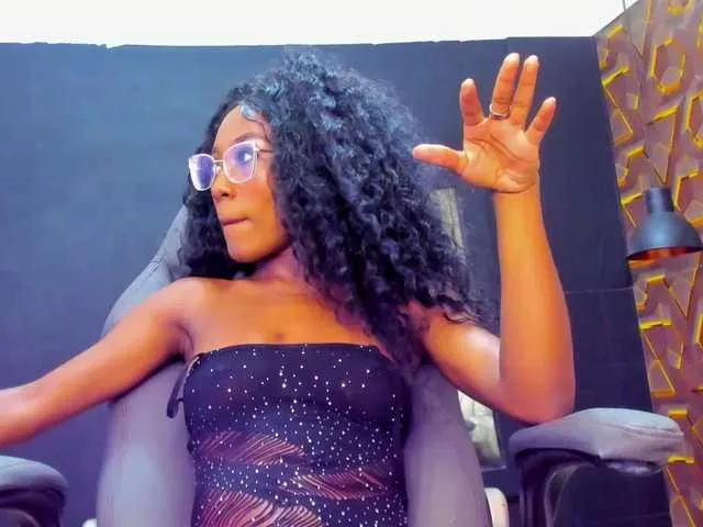 Live sex webcam photo for Deyymadisson #290734989