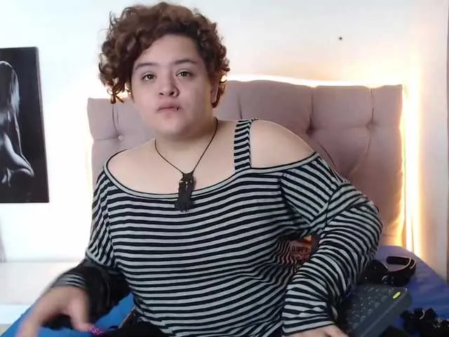 Live sex webcam photo for Dhali- #272477447