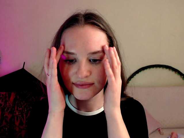 Live sex webcam photo for DiaFoxi #276960312