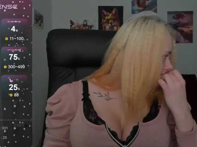 Live sex webcam photo for Diafoxy #276869453