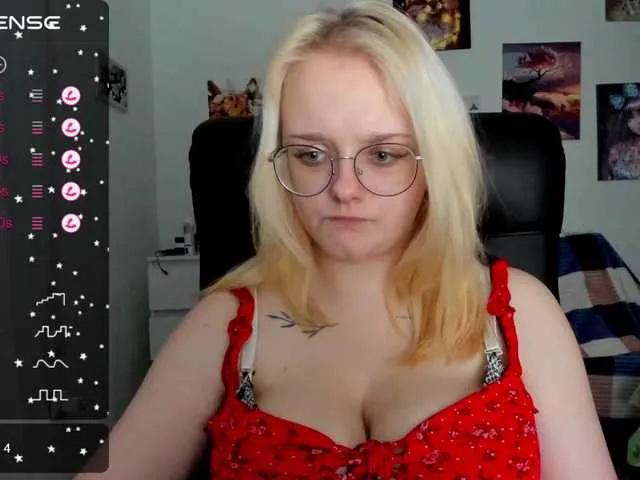 Live sex webcam photo for Diafoxy #277680338