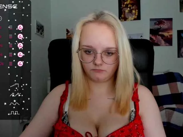 Live sex webcam photo for Diafoxy #277686649