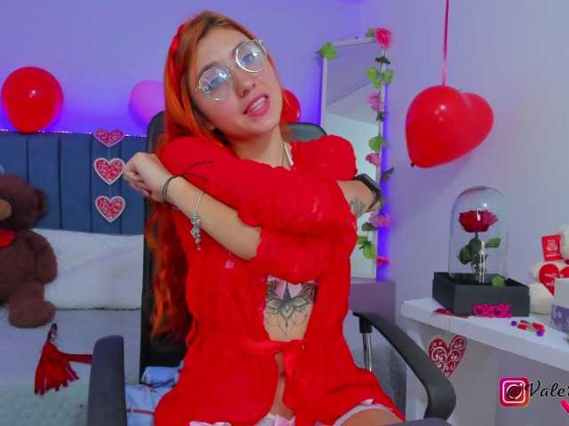 Live sex webcam photo for Diamond-Valer #272417416