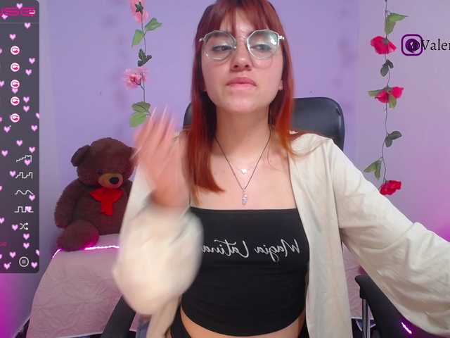 Live sex webcam photo for Diamond-Valer #272871135