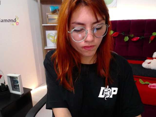 Live sex webcam photo for Diamond-Valer #272936923