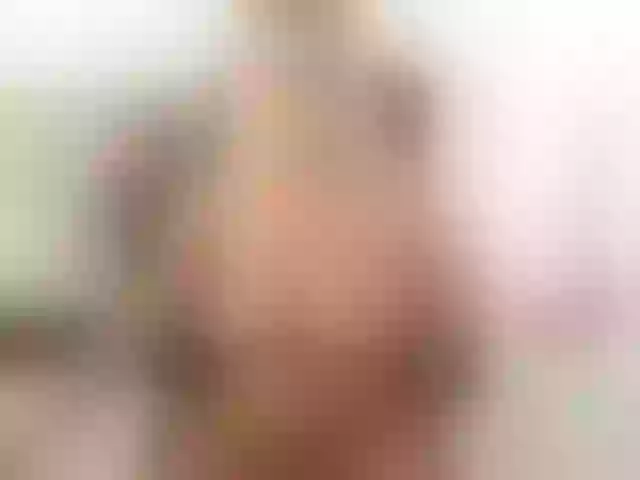 Live sex webcam photo for DiamondKay #287974063