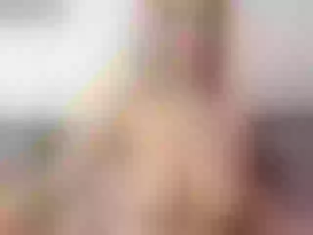 Live sex webcam photo for DiamondKay #290600739