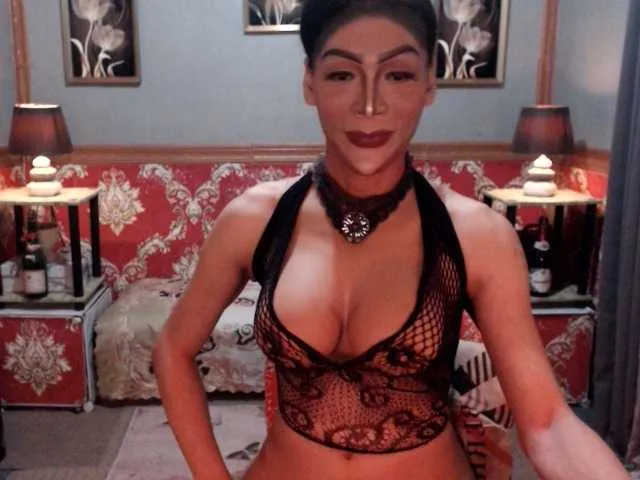 Live sex webcam photo for Diamondfox #291773111