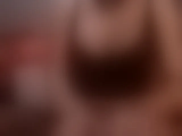 Live sex webcam photo for Diamondfox #293686765