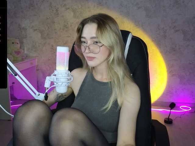 Live sex webcam photo for Diana-Dii #278225972