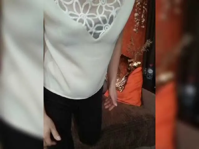 Live sex webcam photo for DianaAhTender #277480432