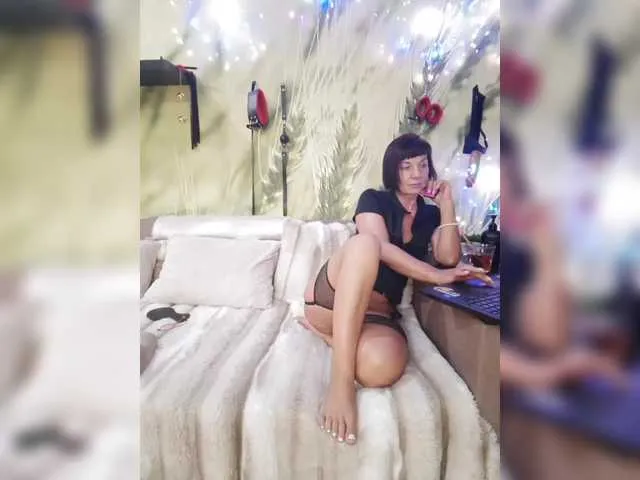 Live sex webcam photo for DianaAhTender #290618712