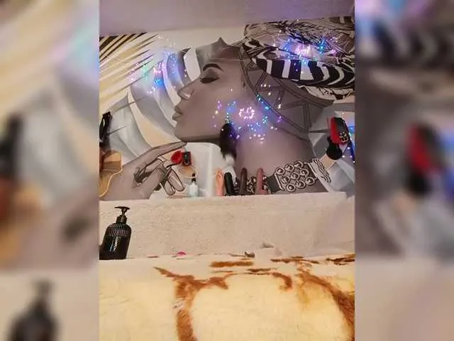 Live sex webcam photo for DianaAhTender #292421801