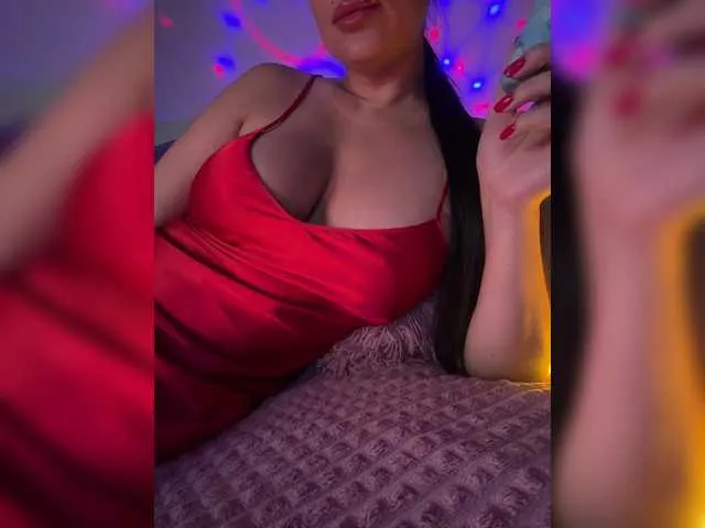 Live sex webcam photo for DianaCharming #291297107