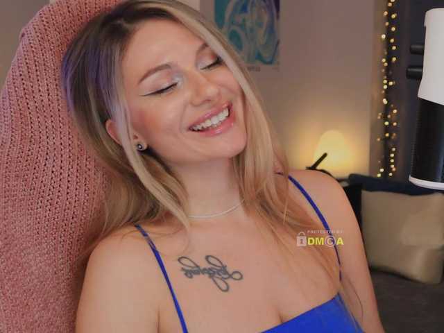Live sex webcam photo for DianaMurr #290405088