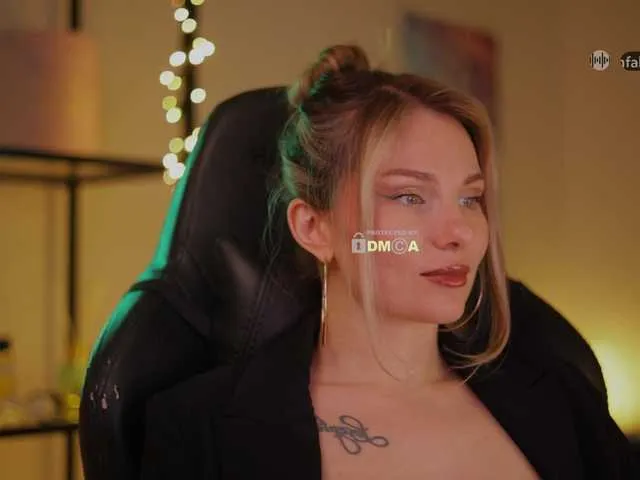 Live sex webcam photo for DianaMurr #291088035