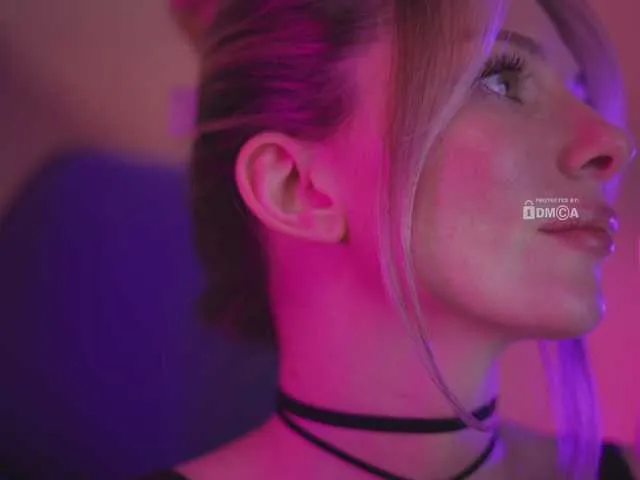 Live sex webcam photo for DianaMurr #292147093