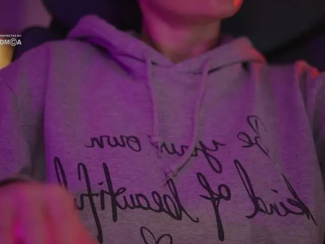 Live sex webcam photo for DianaMurr #292216064