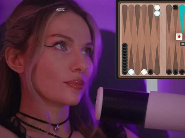 Live sex webcam photo for DianaMurr #292219713