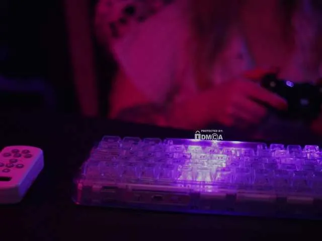 Live sex webcam photo for DianaMurr #292239458