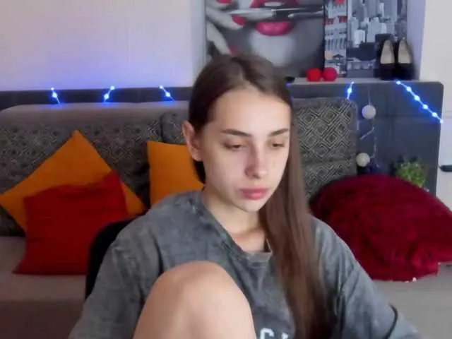 Live sex webcam photo for Dianasofy282 #275777045