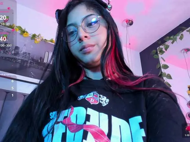 Live sex webcam photo for DianeCalder #291098880