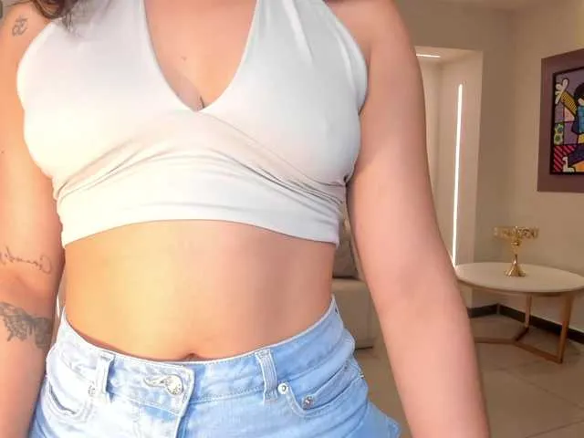 Live sex webcam photo for DianeSpencer #290386431