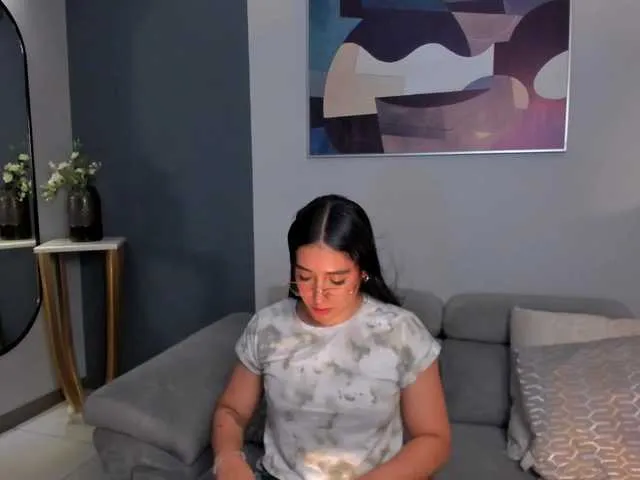 Live sex webcam photo for DianeSpencer #290433513