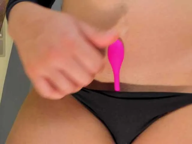 Live sex webcam photo for DianeSpencer #290627086
