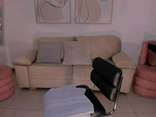 Live sex webcam photo for DianeSpencer #290643630