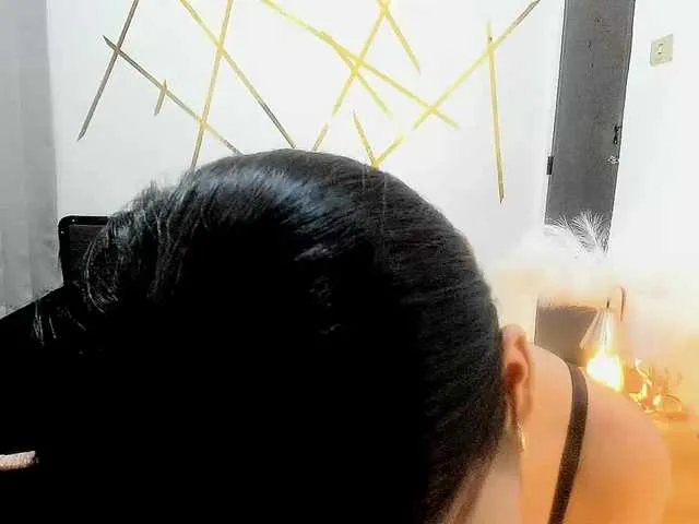 Live sex webcam photo for Diannafoxy #291311689