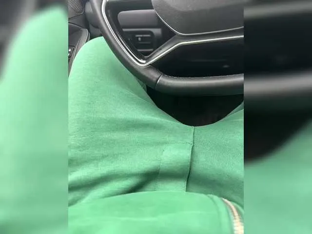 Live sex webcam photo for Diaz2020 #290458911