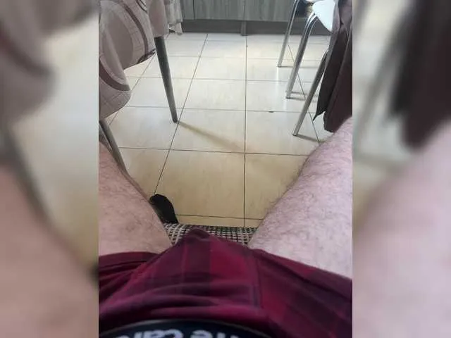 Live sex webcam photo for Diaz2020 #290984635