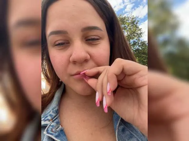 Live sex webcam photo for Dibellass #274400968