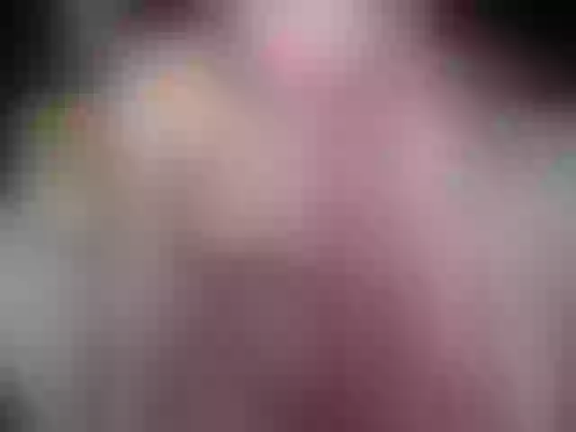 Live sex webcam photo for DiddySweet1 #274425210