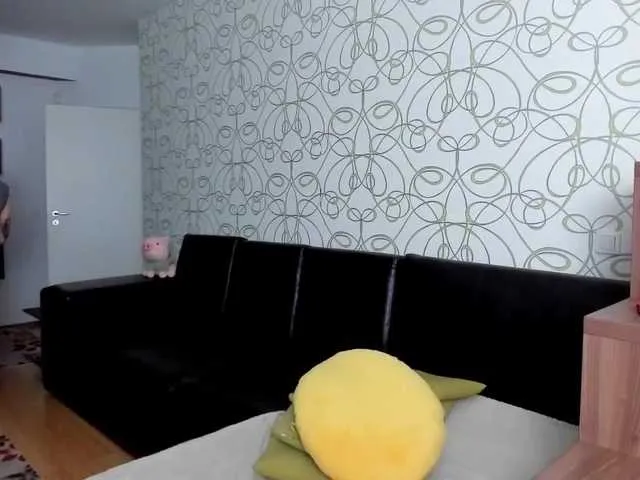 Live sex webcam photo for DiddySweet1 #276194235