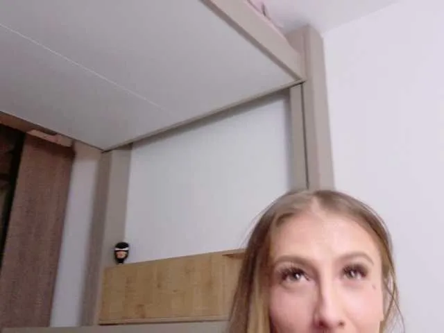Live sex webcam photo for DiddySweet1 #290423739