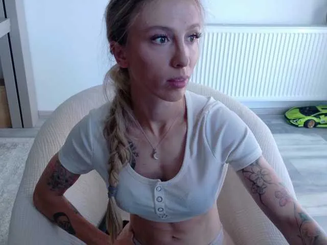 Live sex webcam photo for DiddySweet1 #291751746
