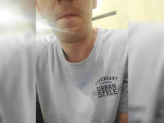 Live sex webcam photo for Dididon2305 #275743580