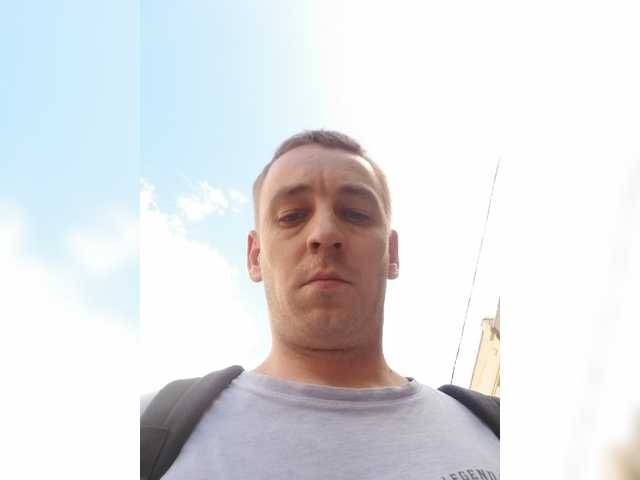 Live sex webcam photo for Dididon2305 #275761720