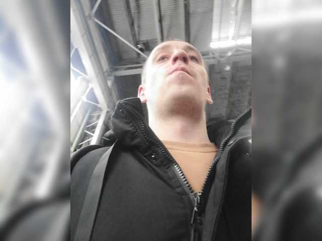 Live sex webcam photo for Dididon2305 #277421864