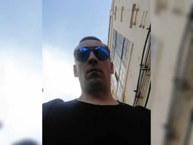 Live sex webcam photo for Dididon2305 #278017878